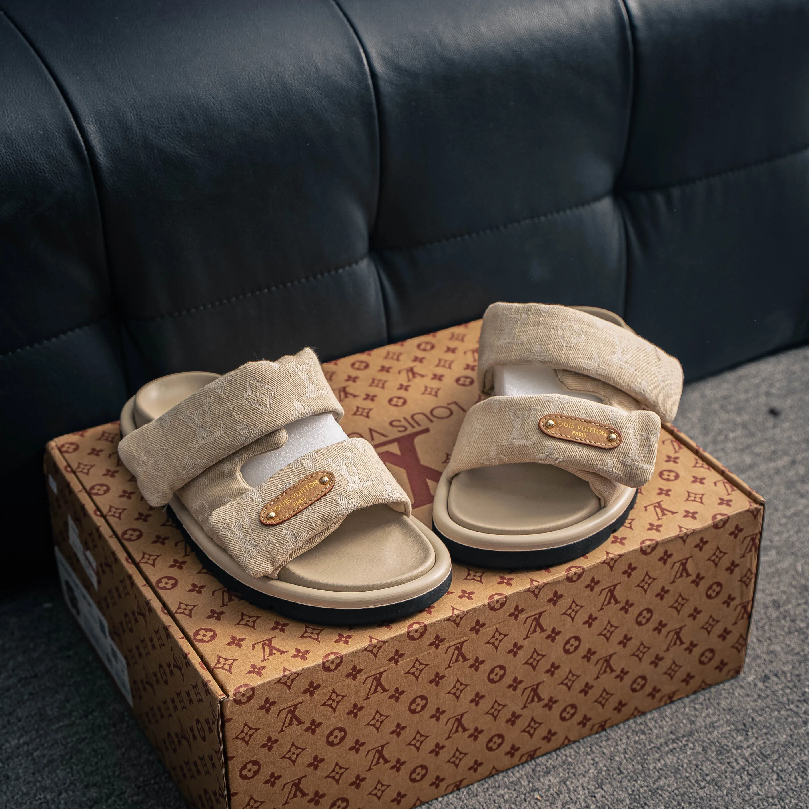 # LOUIS VUITTON ｜ 2026ss /Takashi Murakami x LOUIS VUITTON Sandals 。